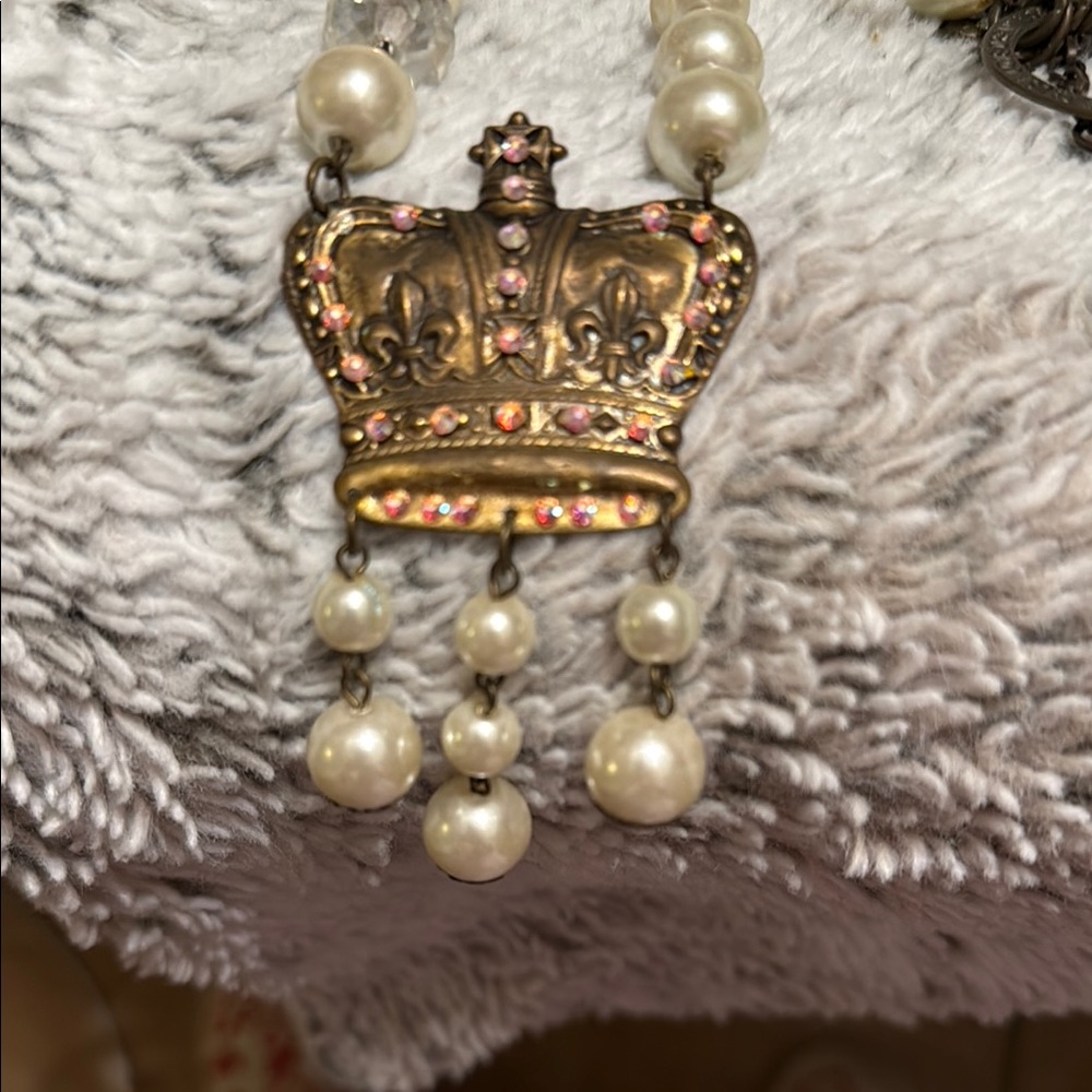 Gold and Pink Crown Necklace with Pearls
